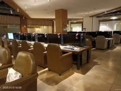 C8273位于昌吉市北京南路华东步行街附近二楼店面转让