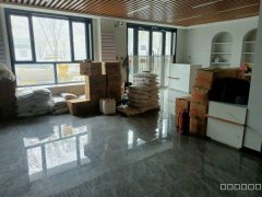 C8274位于阜康市瑶池明珠北门临街200平店面转让