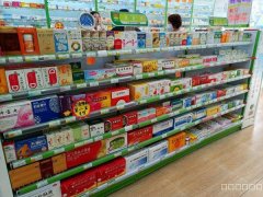 C8286位于昌吉市延安南路养路段小区临街100平店面出租