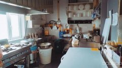 C8295机场同心路51平品牌米线店转让