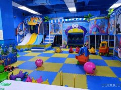 C8329位于五家渠市青湖铭城附近临街230平店面转让