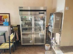 C8335位于昌吉吉祥花园西门南侧96平餐饮店转让