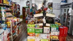 C8378西域家园大门口临街75平自选便利店转让