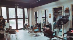 （成功案例）C8388莱茵庄园40平美发店转让