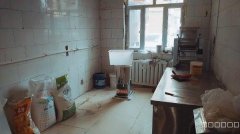 C8390迎宾路雨花苑小区40平旺铺出租