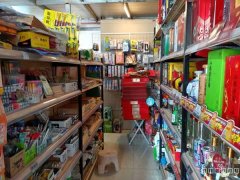 C8391位于奇台县君龙雅居小区临街70平店面转让