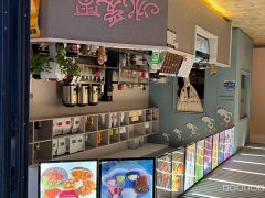 C8401位于五家渠君豪绿洲店铺奶茶店转让