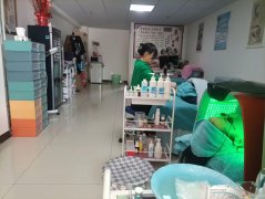 C8412位于昌吉市海棠小镇一期临街100平店面转让