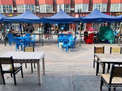 C8415五家渠位于三宫步行街96平餐饮店转让