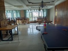 C8424位于阜康商贸城440平旺铺转让