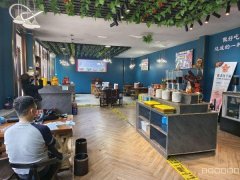 C8437位于乌鲁木齐云上天山客栈迎宾路辣美滋火锅店转让