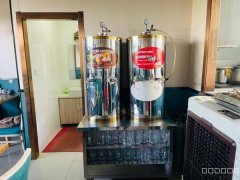 C8449乌市新市区德源逸品枫景门面烧烤店转让