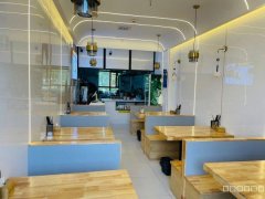 C8471粮校喀什东路附近米粉店转让