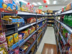 C8480位于奇台县天悦丽景小区大门口超市转让