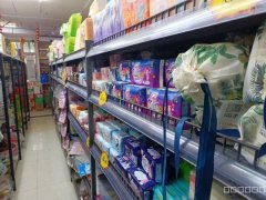 C8480位于奇台县天悦丽景小区大门口超市转让