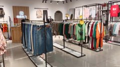 （成功案例）C8489位于昌吉市汇好美购购物广场营业中精品女