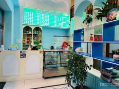 C8491位于乌市西山九鼎300平烧烤店转让