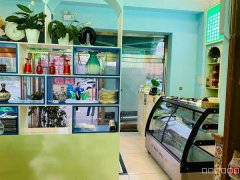 C8491位于乌市西山九鼎300平烧烤店转让