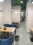 C8501位于昌吉市滨河北路郁金香小镇临街43平店面转让