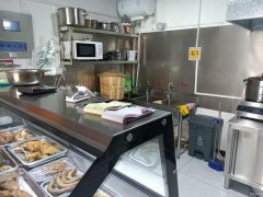 C8522位于昌吉市中山路中山商务广场内32平店面转让