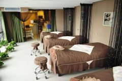 （成功案例）C8523尚品汇美食街120平美容养生馆转让