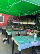 C7584位于昌吉市吐鲁番东路与延安南路交叉口临