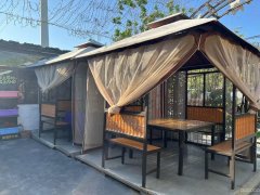 C7584位于昌吉市吐鲁番东路与延安南路交叉口临