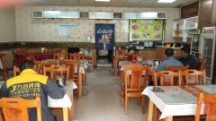 C8571岷山街桃园九点阳光A区北门正对面85平餐饮旺铺转让