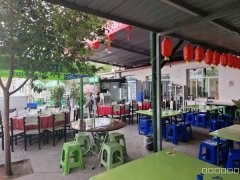 C8596位于昌吉市延安南路与吐鲁番西路交叉口农家烧烤院转让