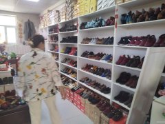 C8614盛疆步行街36平鞋店转让