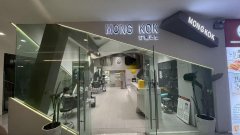 C8621瑞达世贸大厦150平美发店转让