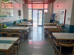 C8626位于昌吉市青年路万博学府小区临街75平店面转让