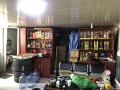 C8627（城南）昌吉市建国西路国民村镇银行旁汽车美容装潢店