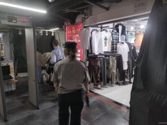 （成功案例）C8632成功广场小西门30平服装店转让