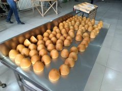 C8653八道湾振安街165平俄罗斯风味奶香烤馒转让