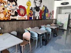 C8659位于奇台县阳光瑞景小区临街155平店面转让