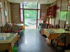 C8673位于阜康市新城花园一期临街150平店面转让