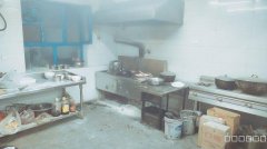 （成功案例）C8677米东区黑沟东路85平餐厅转让