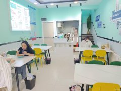 C8727位于五家渠步行街临街146平店面转让