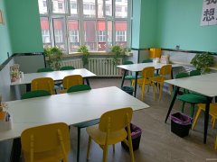 C8727位于五家渠步行街临街146平店面转让