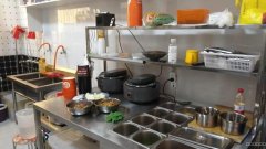 C8753昌吉市延安南路二中附院公交车站旁临街50平加盟米粉