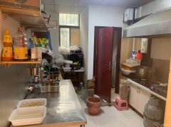 C8764嘉和园小区大门入口处底商临街串串店转让