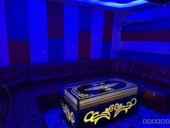 C8784昌吉青年南路华东酒吧街350平酒吧转让