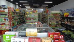 C8789昌吉市青年南路华中美地大型小区门口临街