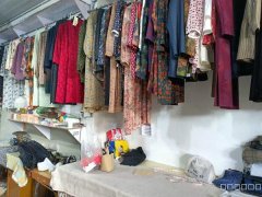 C8793位于亚中商城一号大厅临街30平店面出租转让