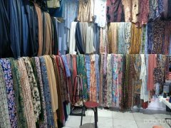 C8793位于亚中商城一号大厅临街30平店面出租转让