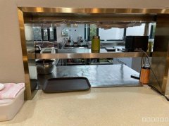 C8840乌市大湾北路恒昌欧景名苑3期190平辣子鸡店转让