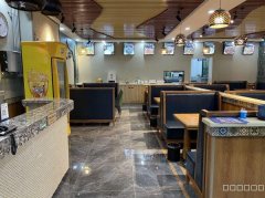 C8840乌市大湾北路恒昌欧景名苑3期190平辣子鸡店转让