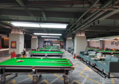 C8871位于昌吉市青年南路首爱主题宾馆负一楼店面转让