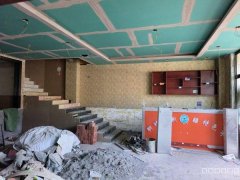 C8888直租400平一层二层门面